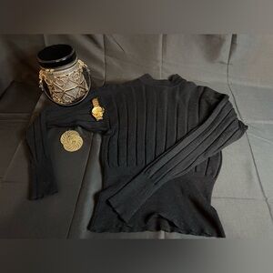 Episode Black Merino Wool Cropped Ribbed Sweater